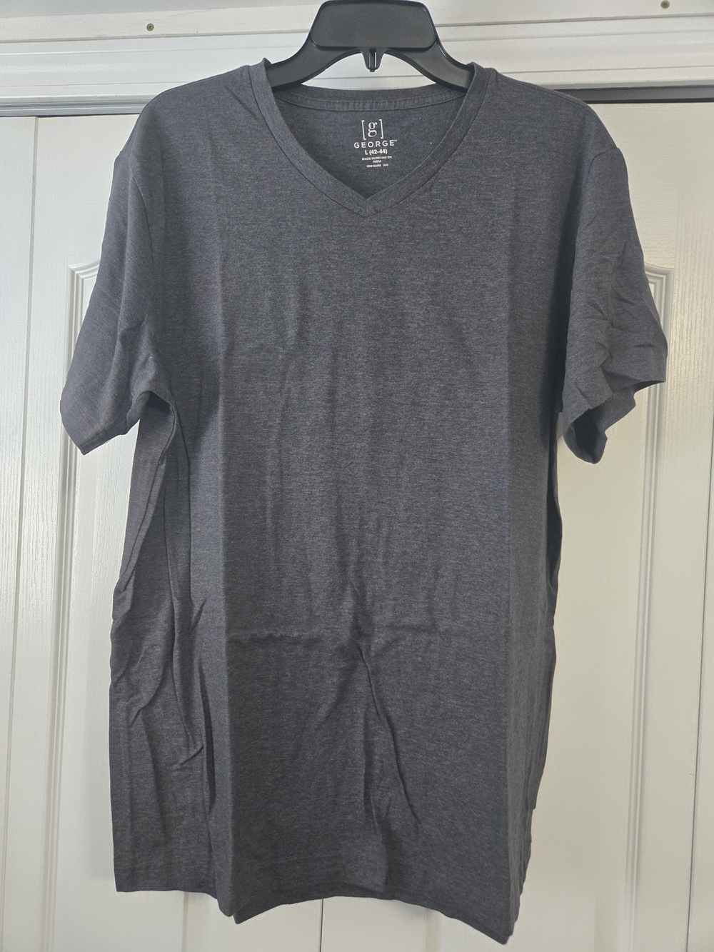 George Men’s V-Neck T-Shirt — Charcoal